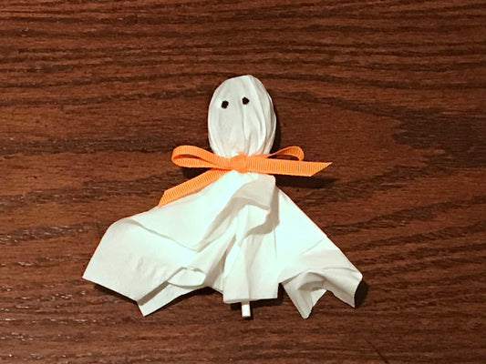 Simple Ghost Treats To Add To Their Treat Bags
