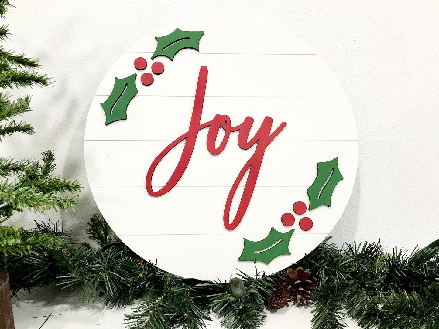 holly leaf holiday decor