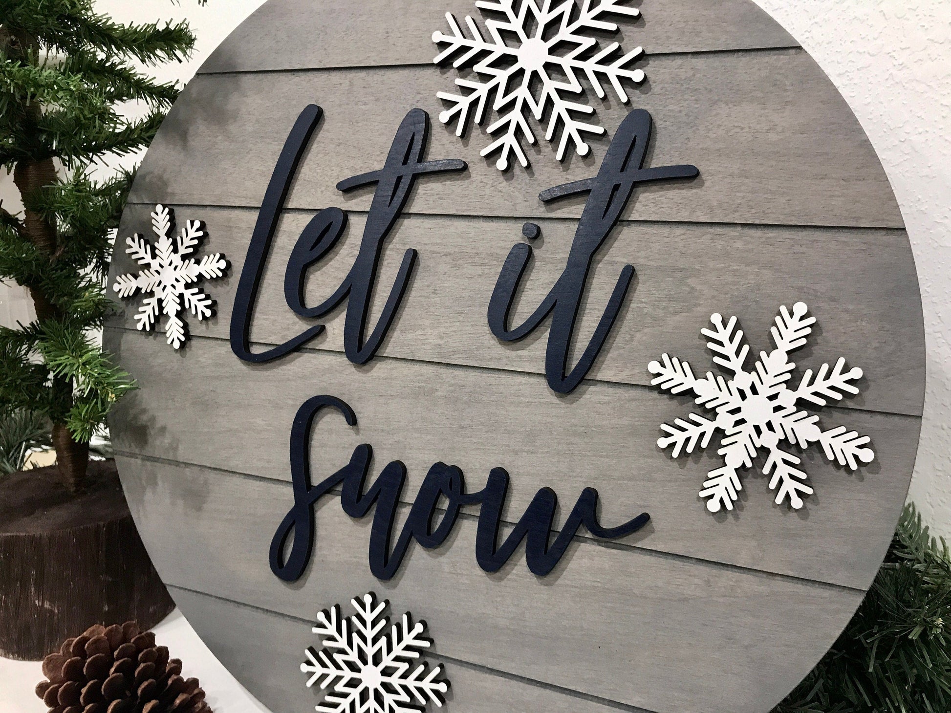 farmhouse shiplap sign - christmas decoration