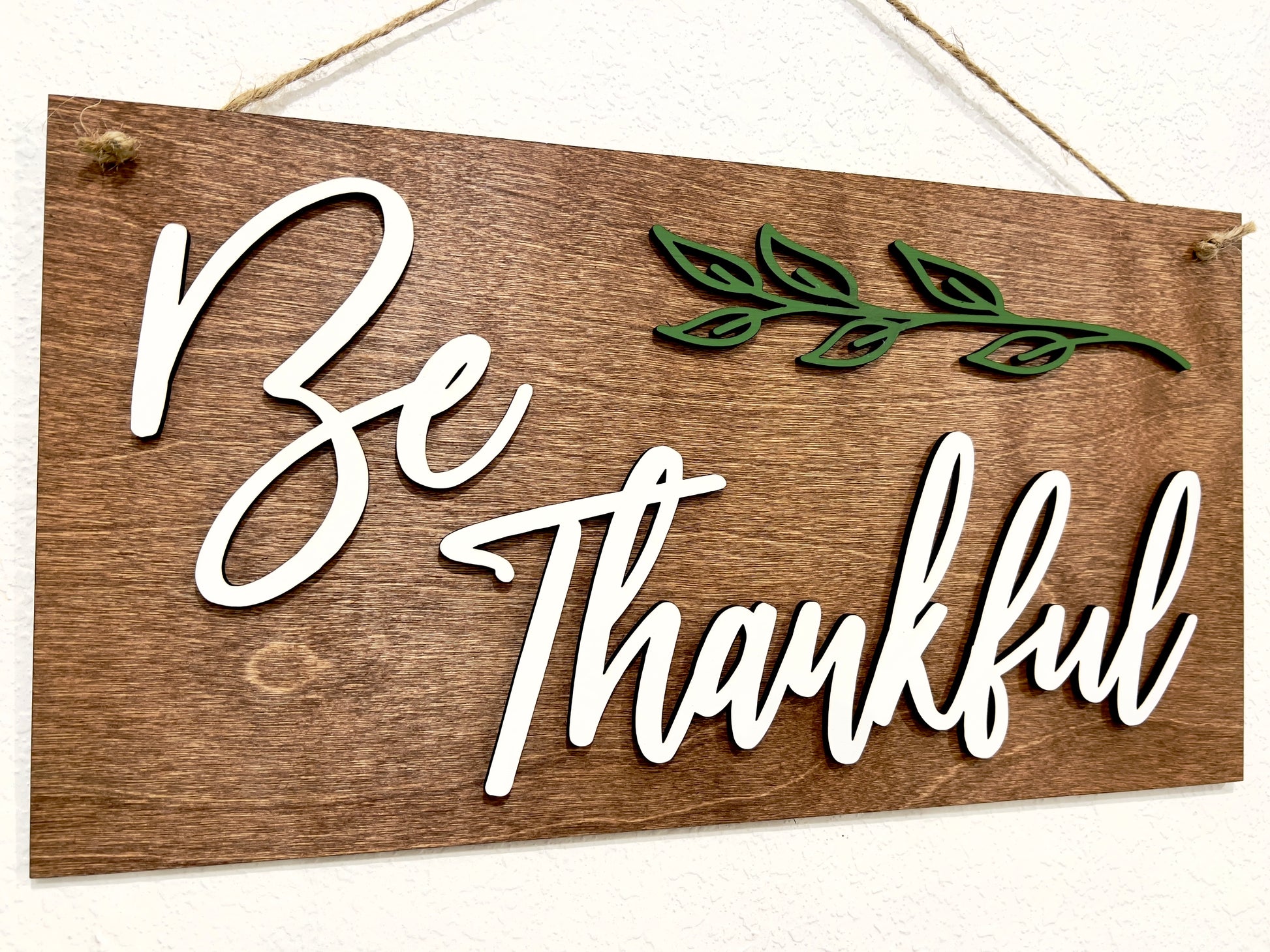 be thankful sign - fall front door hanger - autumn decorations - Celebrating Together