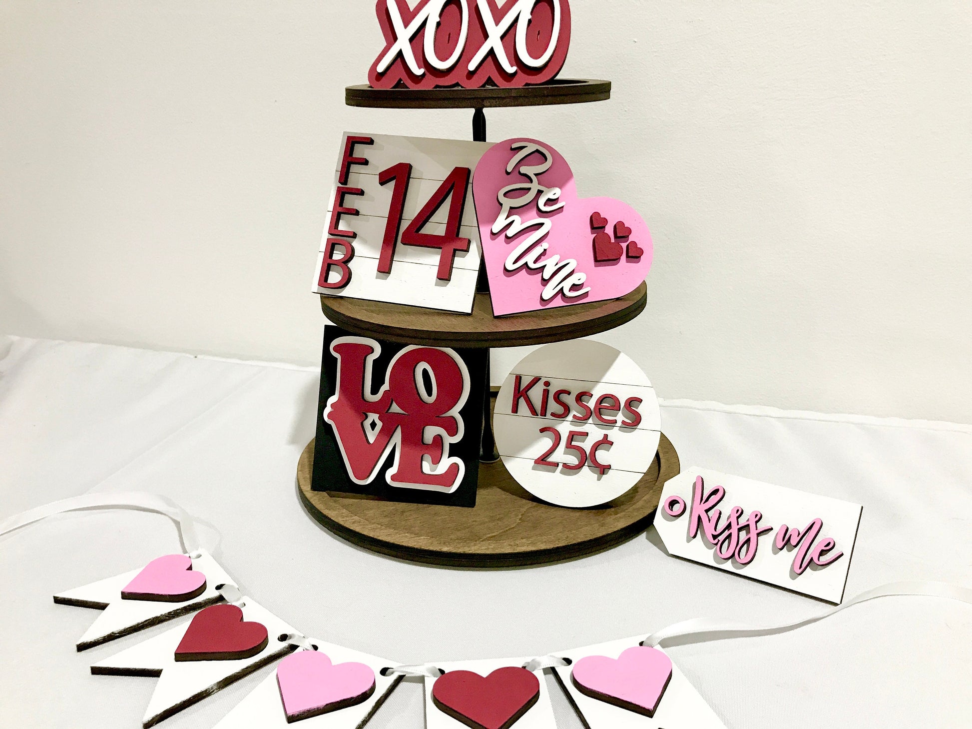 love sign - kisses 25 cents - kiss me mini tag - heart mini banner - DIY tiered tray holiday paint party kits
