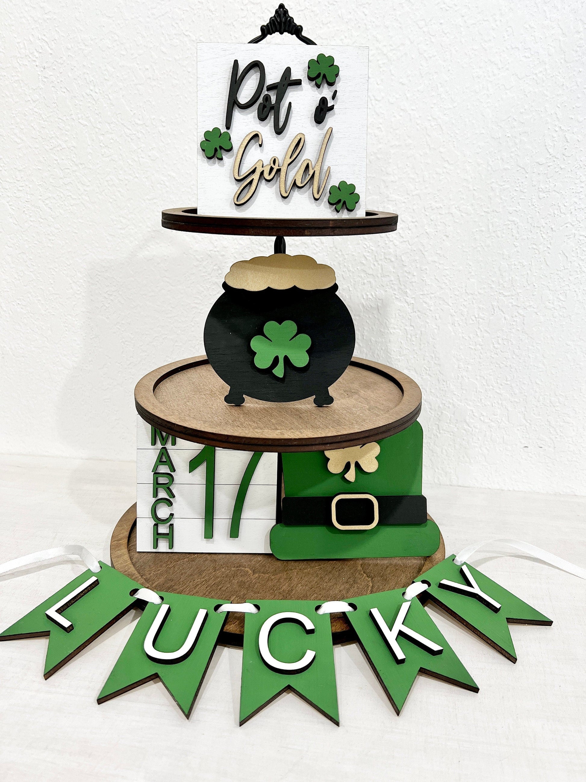 st patrick's tiered tray sign set