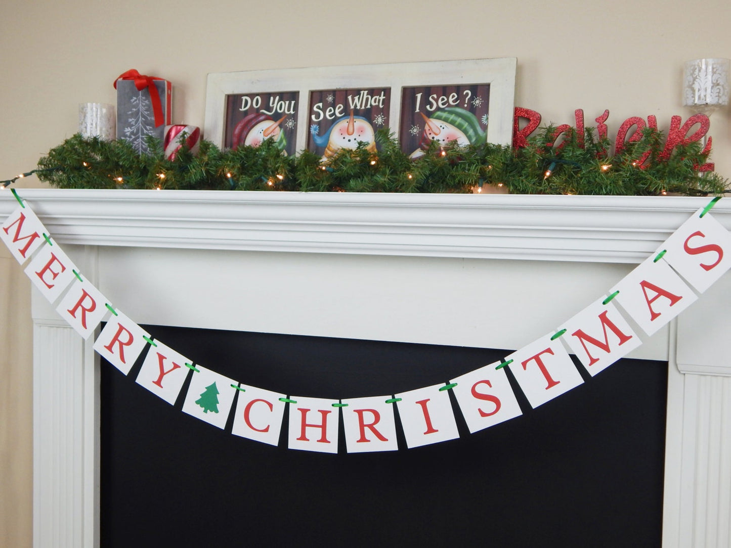 Merry Christmas Banner - Red and Green Tree